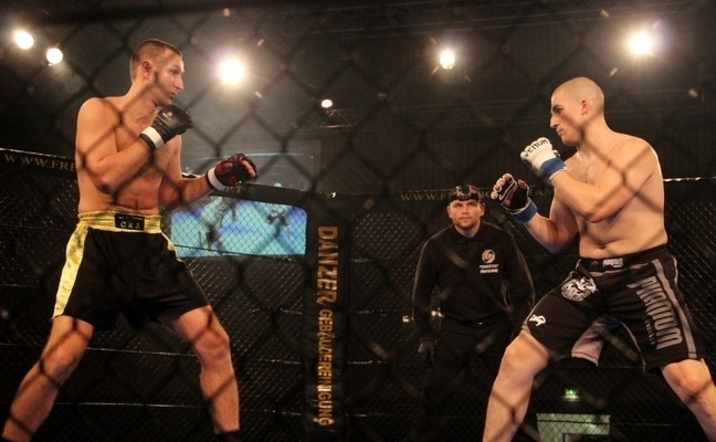 Профессиональный бой Евгения Бохана в 2013 году