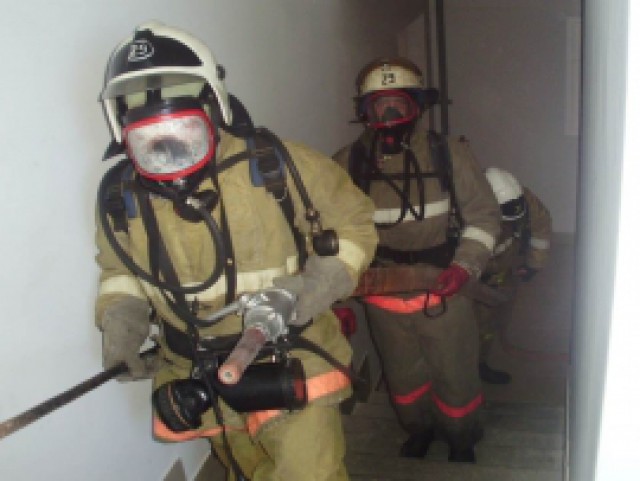 Пожарные спасли женщину из горящей квартиры в Черняховском округе
