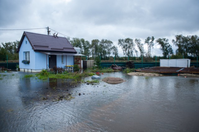 МЧС: Ликвидацией подтоплений в Зеленоградском округе занимались более 100 человек