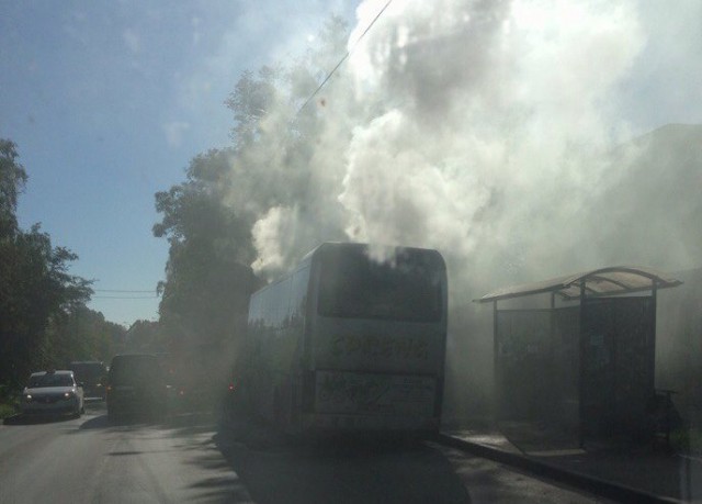 В Калининграде загорелся пассажирский автобус