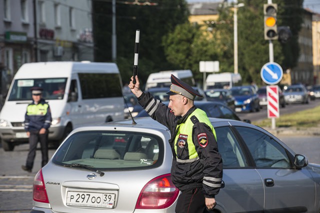 За сутки на дорогах Калининграда задержали четырёх пьяных водителей