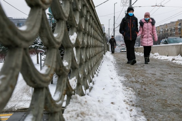 Алиханов об уборке снега в Калининграде: То, что творится на тротуарах, это просто ужас