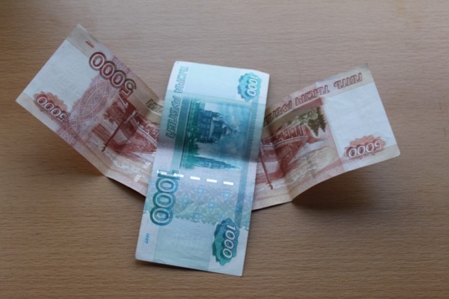 УМВД: Калининградец украл у пенсионера пять тысяч рублей под предлогом размена