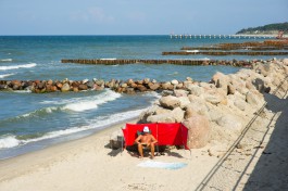 «Каменный вал и немецкое прошлое»: как укрепляют пляж у госрезиденции в Пионерском (фото)