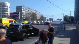 По улицам Калининграда ездят колонны машин скорой помощи
