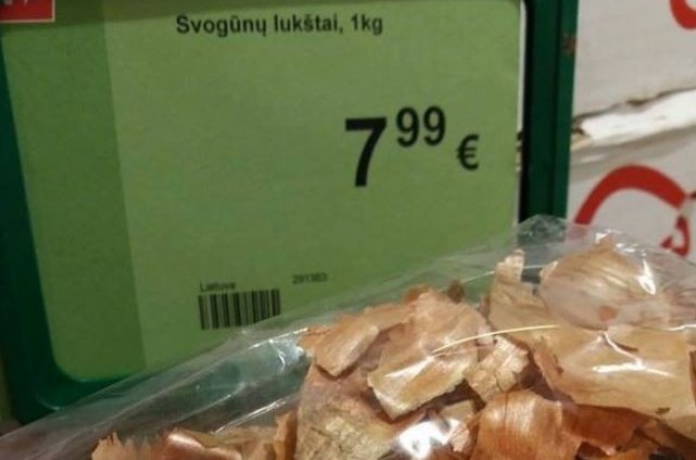 Литовцы возмутились продажей луковой шелухи перед Пасхой