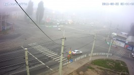 На ул. Фрунзе водитель «Тойоты» врезался в «Хёндай» и уехал с места ДТП (видео)