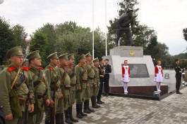 «В память о подвиге»: в Гусеве открыли монумент «Штыковая атака» (фото)