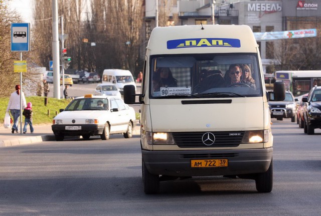 Власти передумали убирать маршрутки с улиц Калининграда