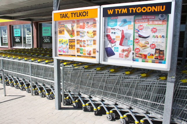 В Польше 1 и 3 мая будут закрыты все крупные магазины