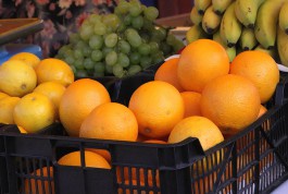 Из-за проблем на литовской границе в Калининграде прогнозируют дефицит фруктов