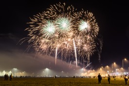 «Красочные вспышки»: как прошёл первый день Мирового чемпионата фейерверков в Калининграде  (фото)