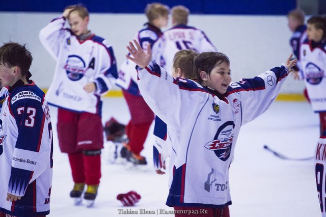 «Холодный расчёт»: в турнире по хоккею победила команда из Светлогорска (фото)