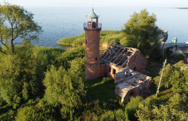 «История с бонусами»: старинный маяк на берегу Куршского залива хотят восстановить за счёт пожертвований