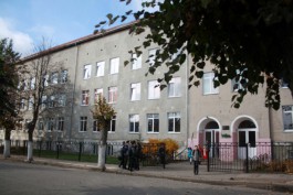 Единственную школу в Нестерове обещают отремонтировать до 1 сентября