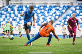 «По следам Модрича и Рамоса»: как проходят тренировки детей на стадионе «Калининград»