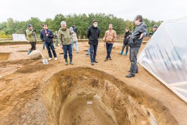 «Осторожнее, им 1500 лет»: как в Зеленоградском округе раскапывают некрополь древнего рода (фото)