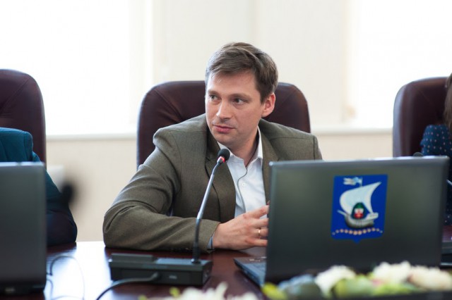 Соперником Алиханова на праймериз ЕР по выборам губернатора станет депутат Сагайдак