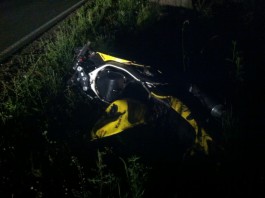 Ночью на мамоновской трассе мотоциклист врезался в «Ауди» (фото)
