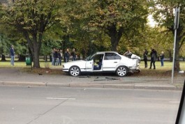 В Калининграде девушка за рулём БМВ выехала на тротуар: пострадали двое прохожих