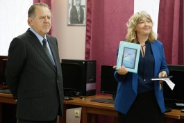 «Компьютеры, планшеты и 3D-принтер»: Владимир Щербаков подарил технику ученикам Православной гимназии