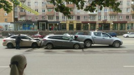 На Ленинском проспекте в районе «Атлантики» произошло две аварии