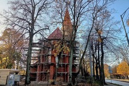 В Калининграде начали ремонтировать фасад кирхи Святого Адальберта  (фото)