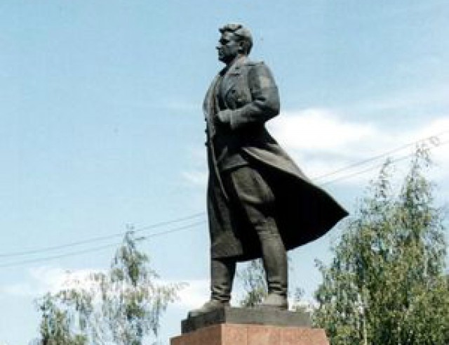 В Калининградской области отметили годовщину со дня рождения генерала Черняховского