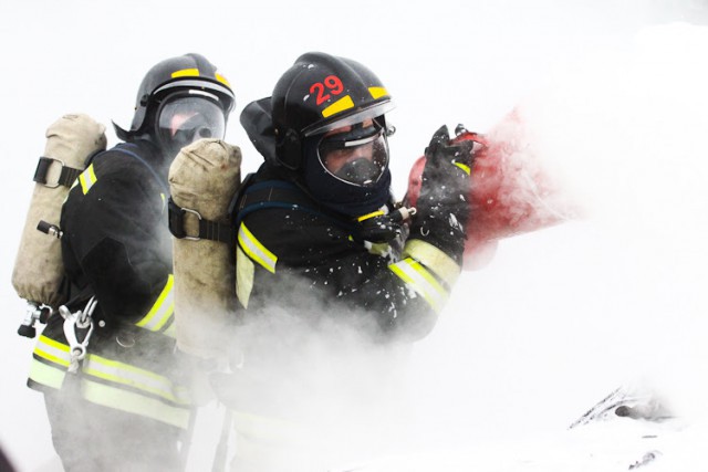 На Ленинском проспекте в Калининграде шесть пожарных тушили биотуалет