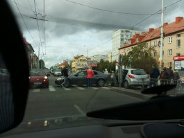 Из-за аварии на улице Горького в Калининграде образовалась пробка (фото)