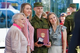«Товарищи кремлёвцы»: десять калининградцев отправились служить в Президентский полк (фото, видео)