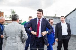 «Безумное счастье на лицах»: как Алиханов открывал завод резидента ОЭЗ под Калининградом (фото)
