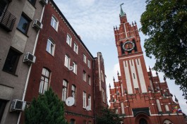 «Кабриолет по-калининградски»: подрядчик оставил без крыши жильцов немецкого дома у филармонии