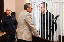 Сергей Кривченко и его адвокат Алексей Созвариев на заседании суда