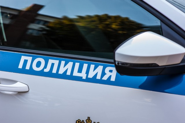 Полиция Калининграда разыскивает мужчину, подозреваемого в краже ста тысяч рублей