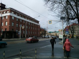 В Калининграде 25 пешеходных переходов оборудовали фонарями на солнечных батареях 