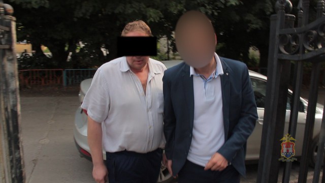 СК: Житель Зеленоградска выложил в интернете три видео с детской порнографией