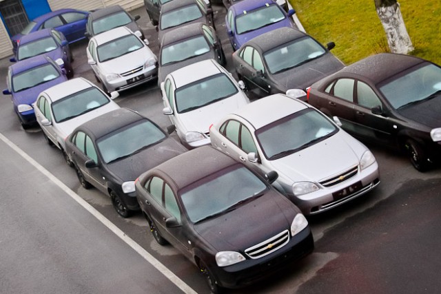Продажи легковых автомобилей в Калининградской области упали на 8,8%