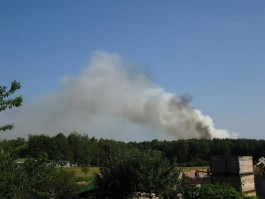 В посёлке Круглово Зеленоградского района два дня горит свалка отходов
