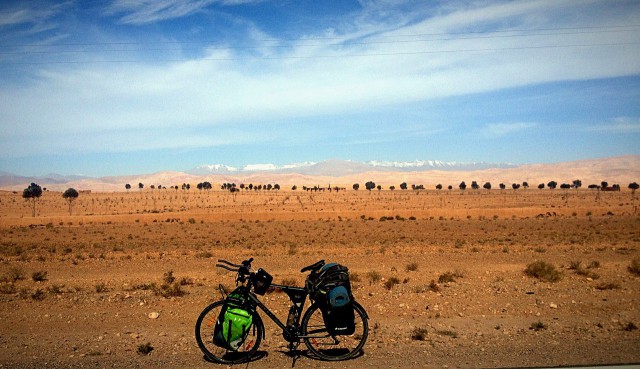 «По рафинированной Европе»: калининградец на велосипеде доехал до Марокко и чуть не остался там (фото)