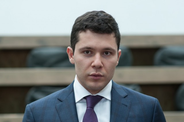 Алиханов напомнил премьер-министру Белоруссии о конфискованной калининградской технике