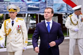 Медведев попросил предупредить Цуканова о своём визите в Калининградскую область