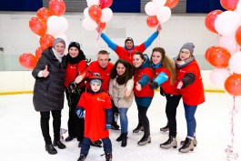 «Ростелеком» организовал эстафету на льду для своих подшефных учреждений в Калининграде