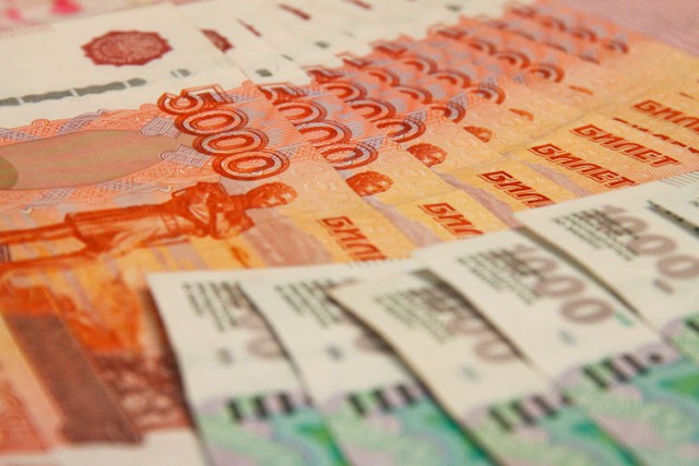 Минимальная зарплата в Калининградской области вырастет до 11 тысяч рублей