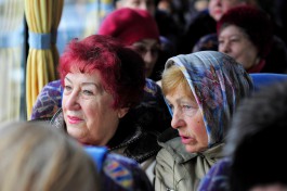 «По стройкам и не только»: в Калининграде чиновники провели экскурсию для ветеранов (фото)