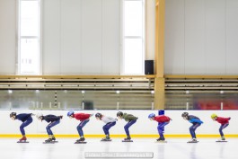 Участники сбора на льду спорткомплекса в Советске