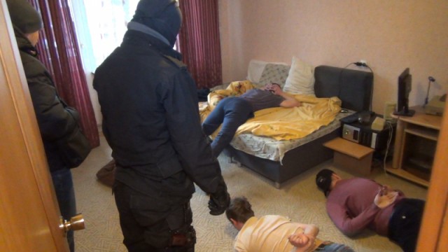 В Калининграде полицейские задержали организатора наркопритона (фото)