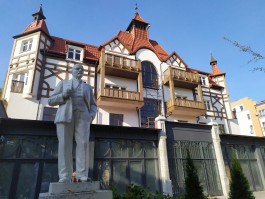 Власти Зеленоградска решили оставить памятник Ленину на Курортном проспекте 