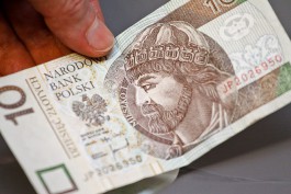 Польский злотый назвали самой дешёвой валютой в мире