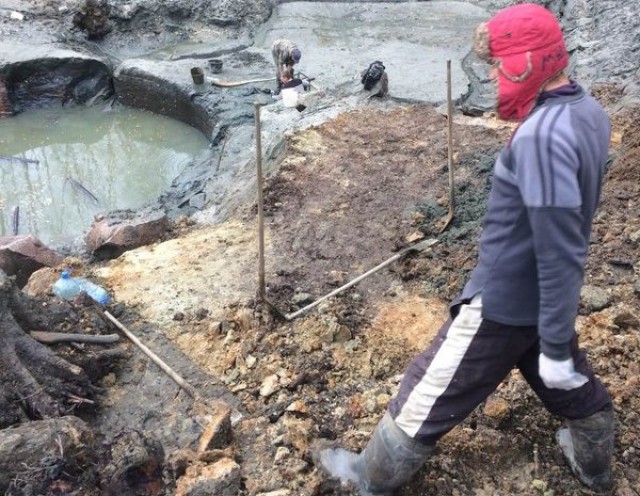 В Зеленоградском округе задержали восемь чёрных копателей янтаря (видео)